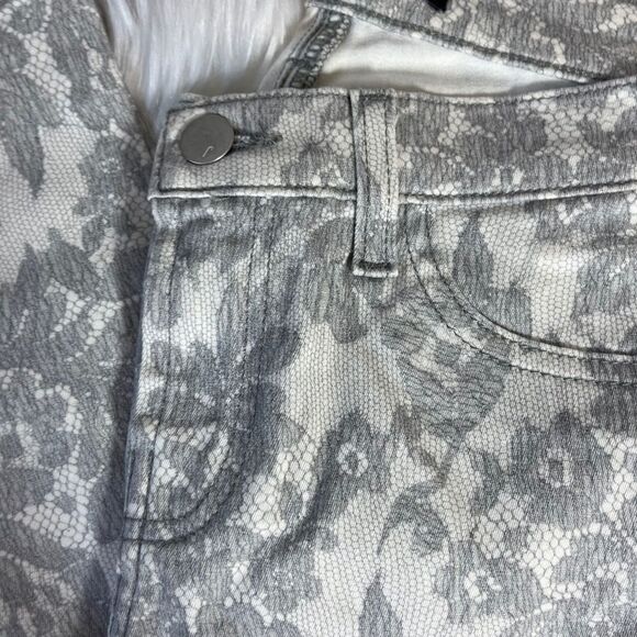 J Brand All Over Lace Super Skinny Jeans Sz 26 - Picture 11 of 11